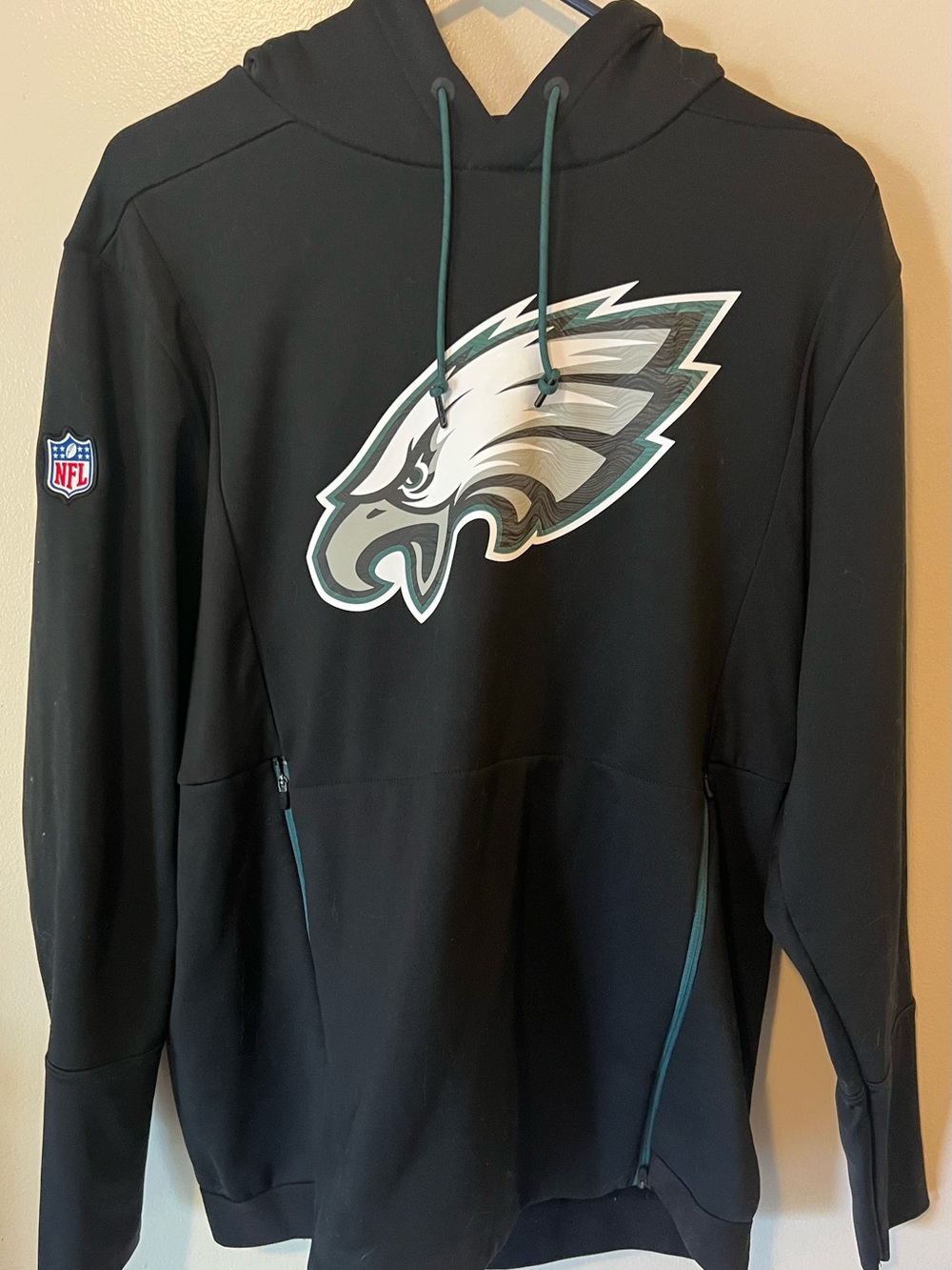Nike Philadelphia Eagles Sideline Standard Issue Dri-FIT Black Pullover Hoodie
